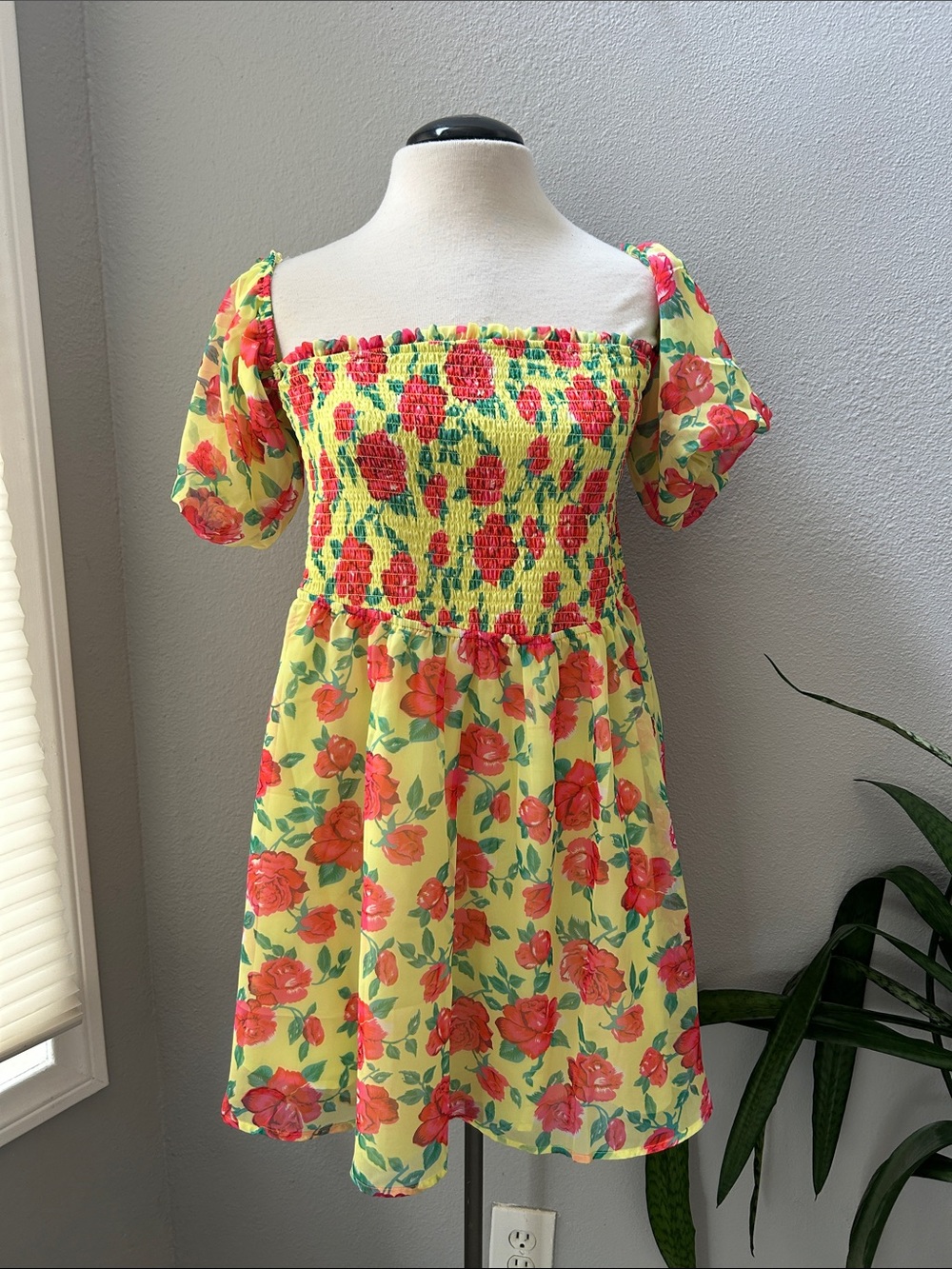 NWT Betsey Johnson Yellow Floral Smocked Puff Sleeve Dress L